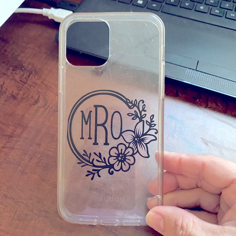 Vinyl monogram decal for cell phone case/cover